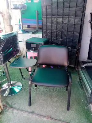 401 Sitting Chair With Writing Pad