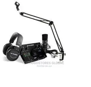M-Audio M Audio Air 192/4 Vocal Studio Pro Boom Arm