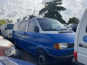Volkswagen Transporter 2006 Blue