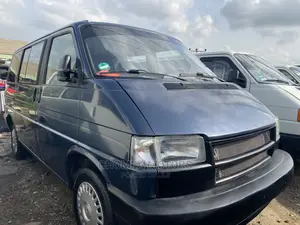 Volkswagen LT 2000 Black
