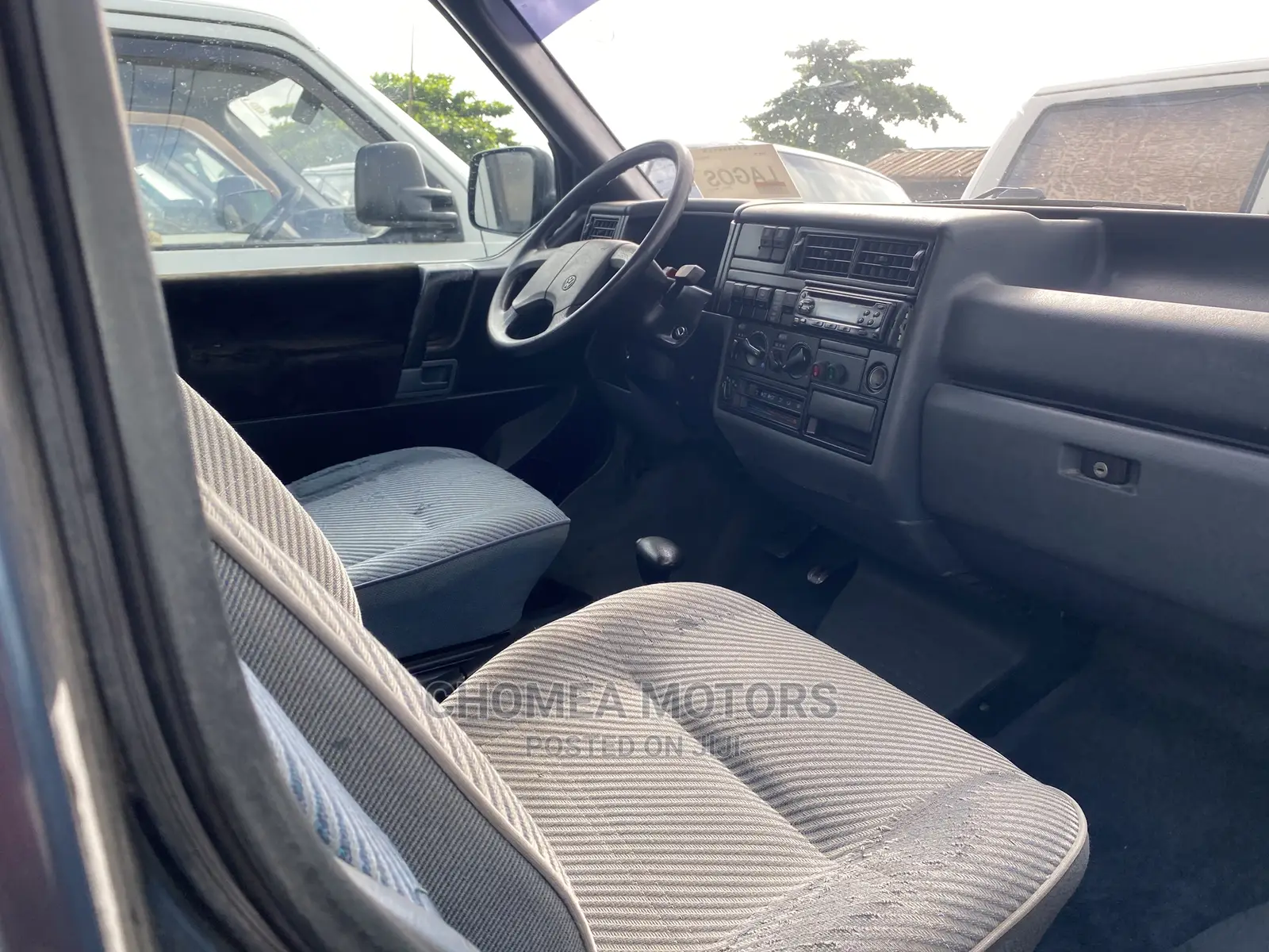 Volkswagen LT 2000 Black