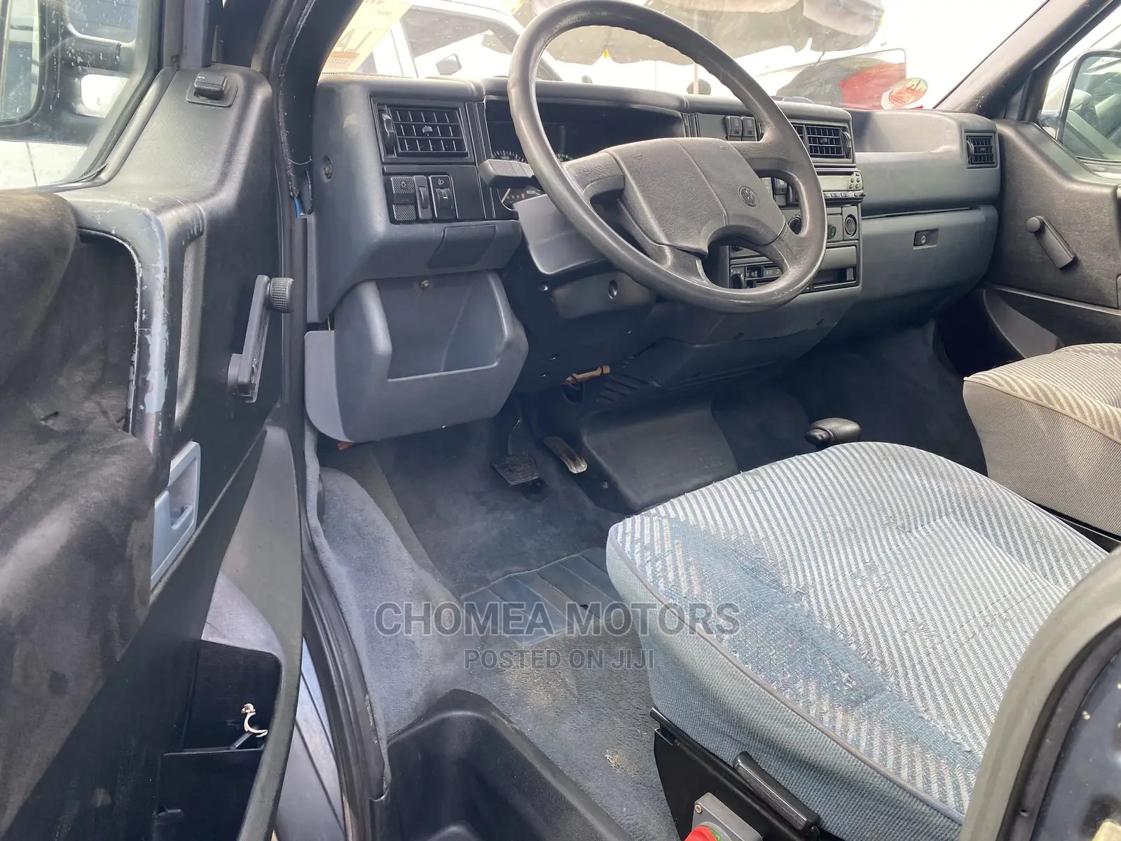 Volkswagen LT 2000 Black