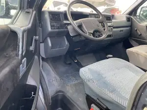 Volkswagen LT 2000 Black