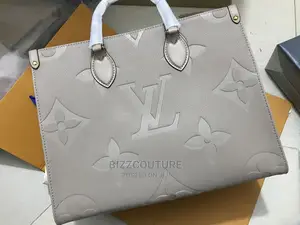 Original LOUIS VUITTON Handbags Available in Store