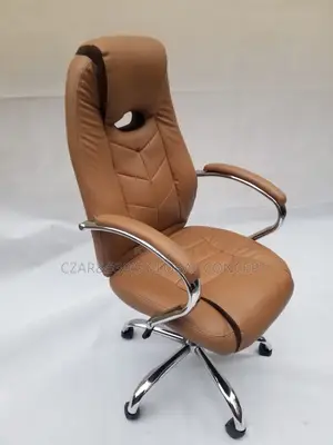 Quality Executive Adjustable Swivel Leather Office Chair.