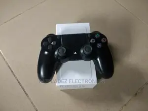 Uk Used Sony Playstation 4 (Dual Shock 4) Controller/Pad