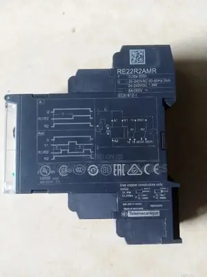 Schneider Timer Relay 0,1-100 Hours