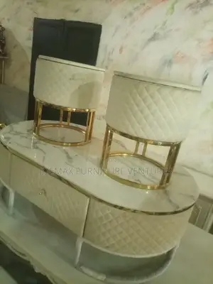 Turkey Marble Center Table With Two Side Stools.