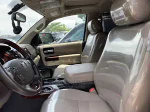 Toyota Sequoia 2015 Gray