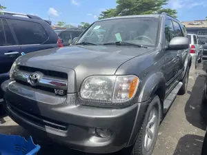 Toyota Sequoia 2006 Gray