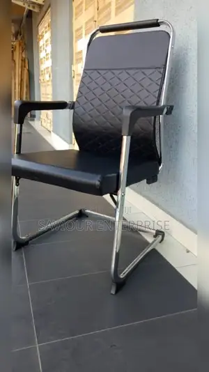 Quality Executive Leather Visitors Office Chair.