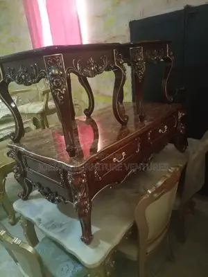 Royal Center Table Set