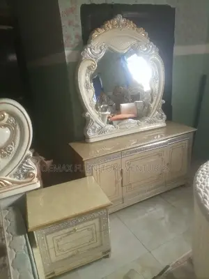 Royal Executive Bed .
