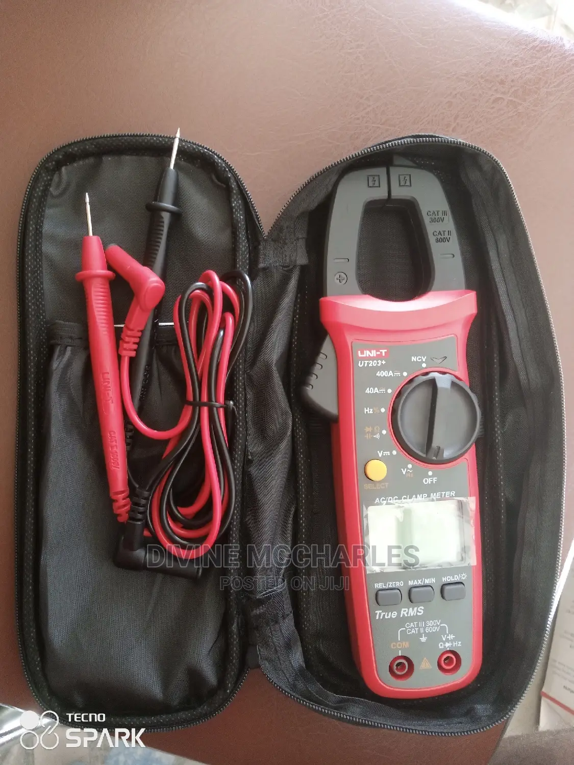 UT203+ Ac/Dc Clamp Meter