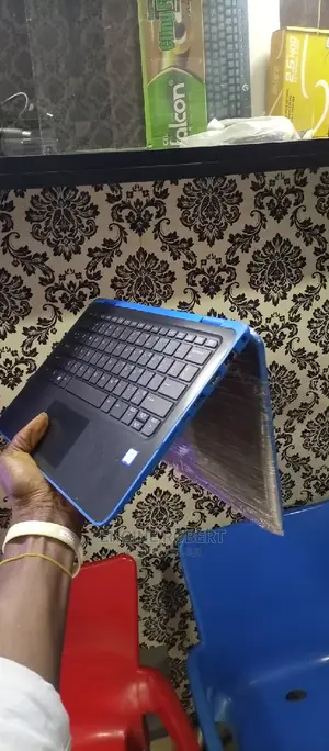 Laptop HP Pavilion X360 11 4GB Intel Core I3 SSD 256GB