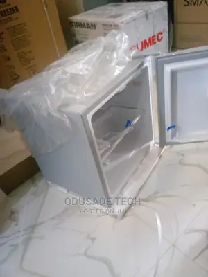 Simple LG Bedside Fridge Gc-065l