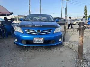 Toyota Corolla 2010 Blue