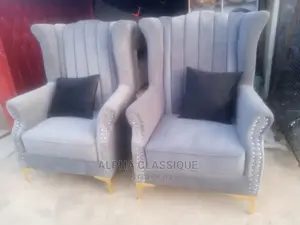 Classique Accent Chair