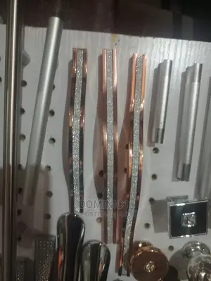 Door and Drawer Handle