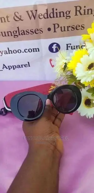 Black Bold Burberry Sunglasses