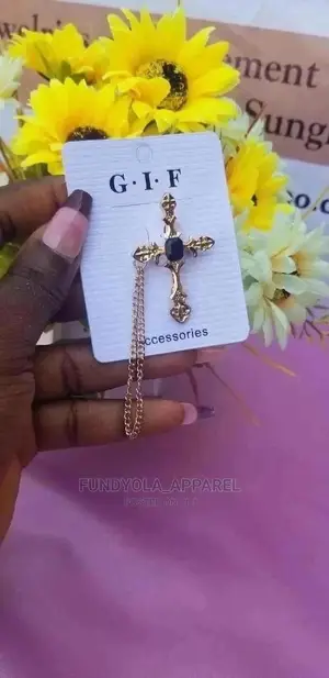 Unisex Cross Gold Brooch Lapel