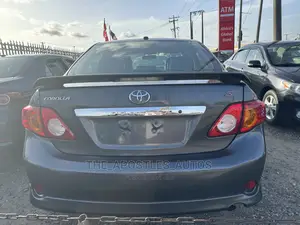 Toyota Corolla 2010 Gray