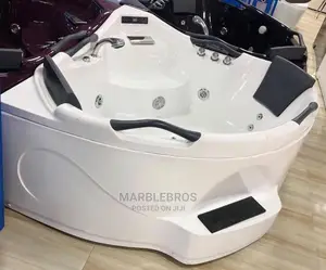 Jacuzzi Tub MB
