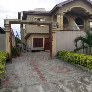 8bdrm Duplex in Egbeda Lagos for sale