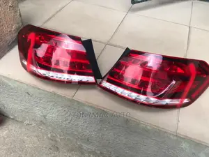 Mercedes-Benz E350 2014-2015 Back Lights