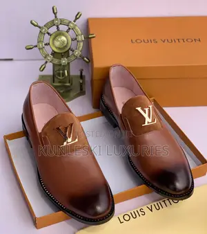 Original Louis Vuitton Men Leather Loafers Shoe