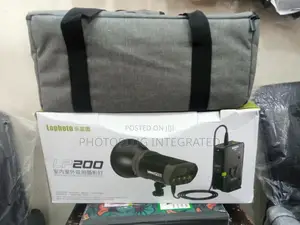Lophoto Lp200 Bi Led Video Light With Carrying Bag