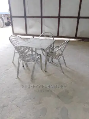 Italian Restaurant Tables With 4 Chairs