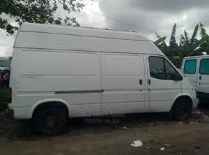 Ford Transit 2005 White