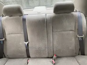 Toyota Corolla LE 2004 Gold