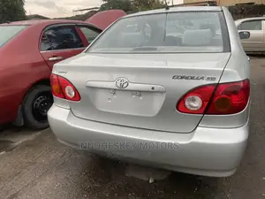 Toyota Corolla LE 2004 Silver