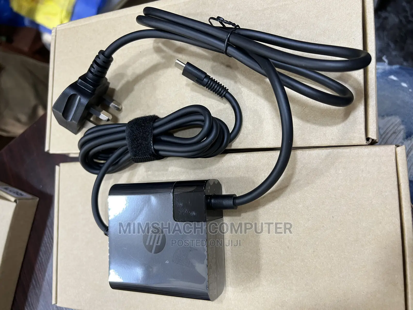 Hp Square Shape 65wh Type C Charger