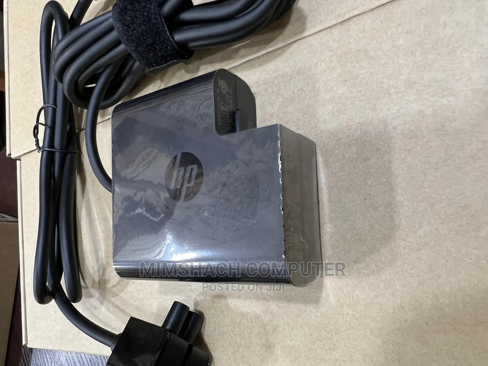 Hp Square Shape 65wh Type C Charger