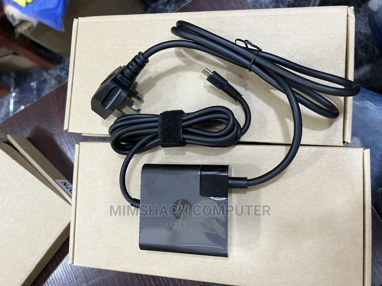 Hp Square Shape 65wh Type C Charger
