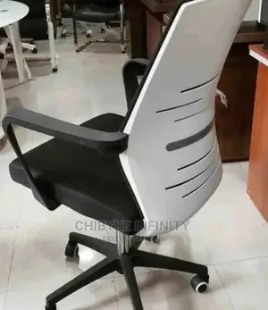 Brand New and Top Quality ADJUSTABLE OFFICE SWIVEL CHAIR