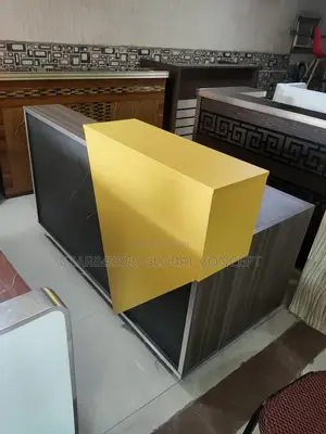 Executive 1.6metre Reception Table