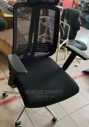 Brand New and Top Quality ADJUSTABLE ERGONOMIC OFFICE CHAIR