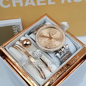 Original MICHAEL KORS Ladies Gold Chain Available in Store