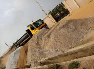 20 Tonnes of Plaster / Sharp Sand Available for Supply