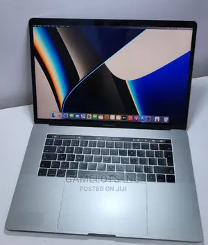 Laptop Apple MacBook Pro 2017 16GB Intel Core i7 SSD 256GB