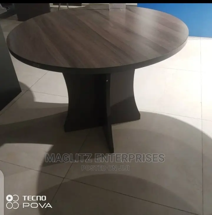 Quality Meeting Table