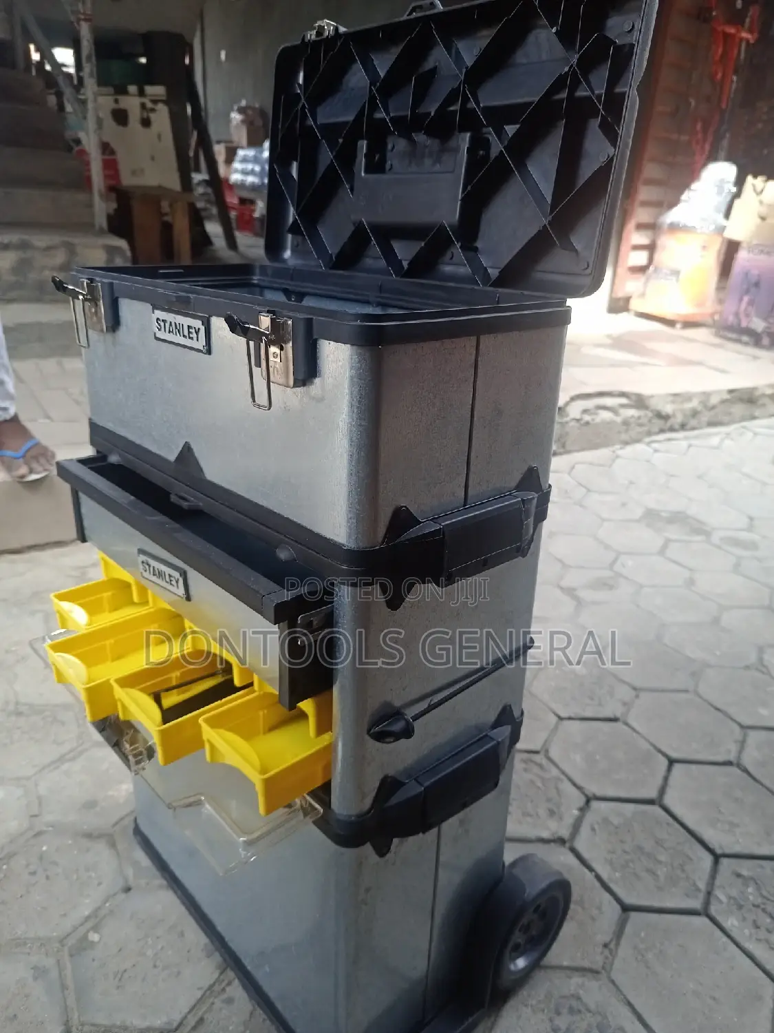 Stanley Metal Rolling Tools Box