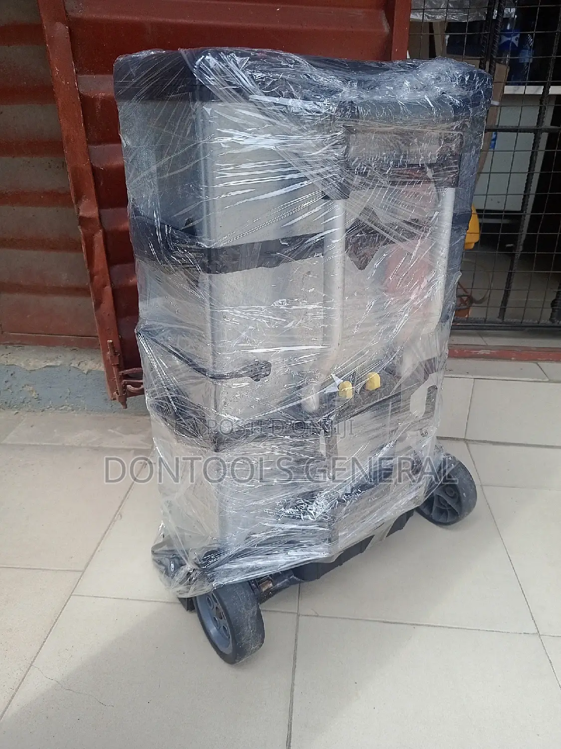 Stanley Metal Rolling Tools Box