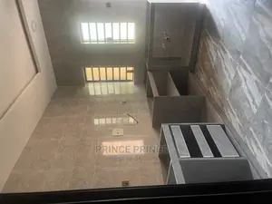 Furnished 3bdrm Block of Flats in Surulere for rent