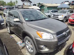 Toyota RAV4 2.5 Limited 2010 Brown