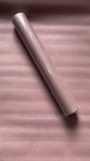 Modish Plain Wallpaper